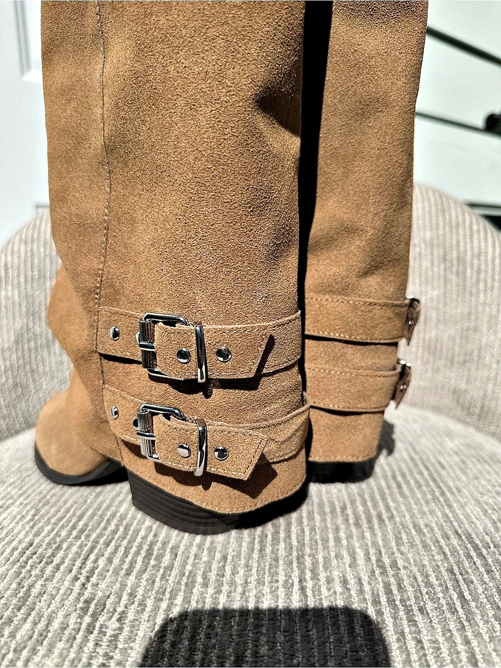 GUESS Guinna Fold Over Slouchy Suede Wedge
Boots Brown Size 8M - Picture 8 of 14